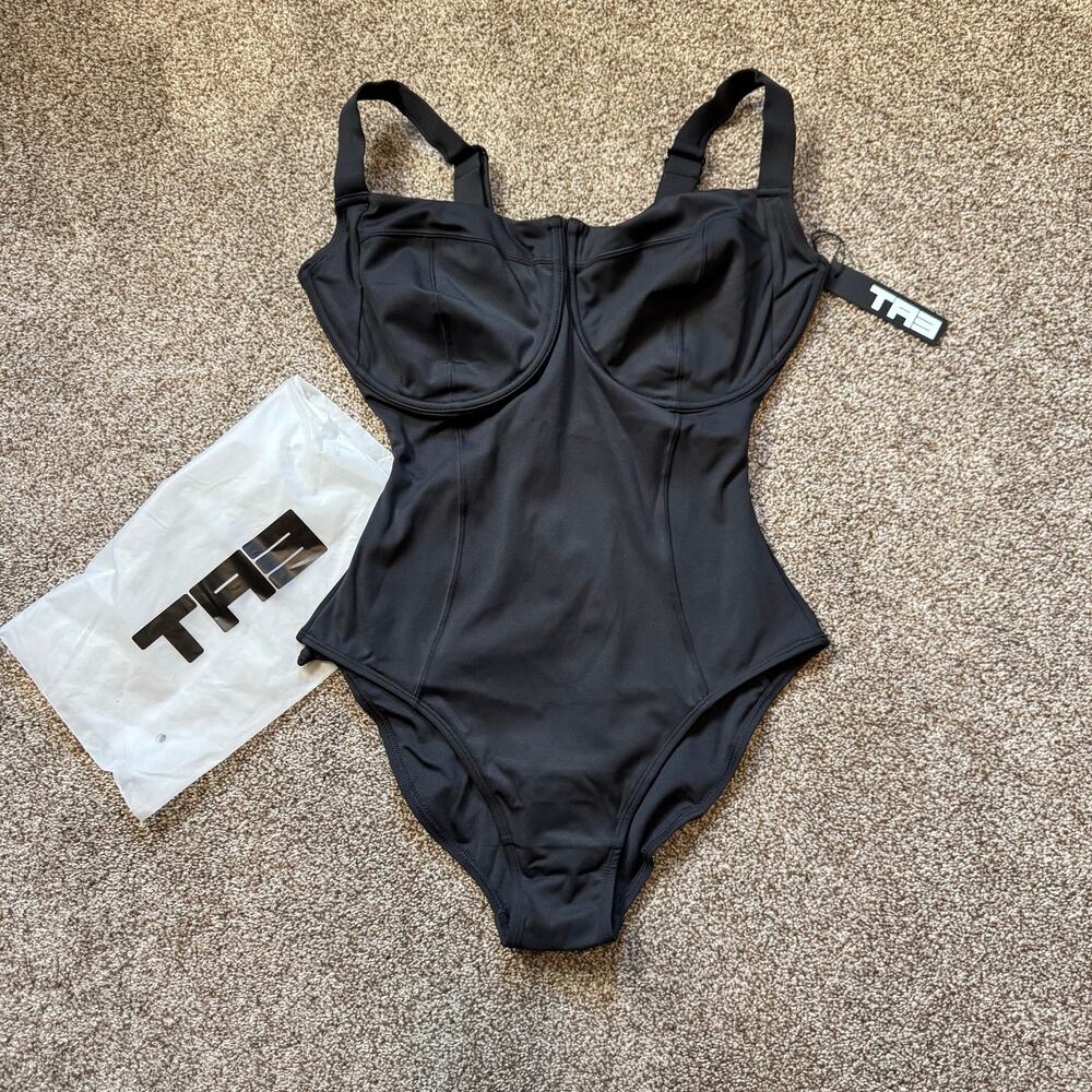 TA3 Lifty Supportive Black One-Piece Swimsuit with Underwire Cup - R/L cup: J/K